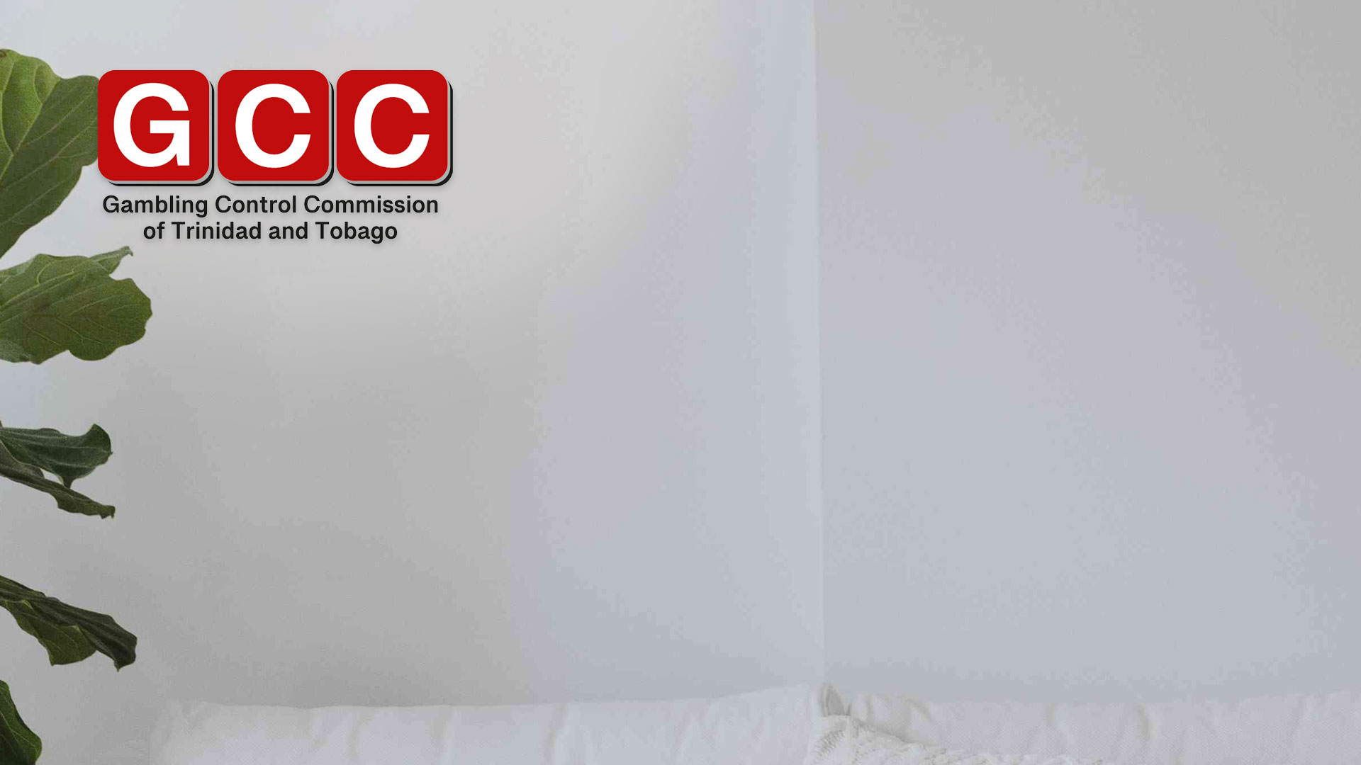 6Zesz5DYInKg-gcc-whiteroom-bg.jpg